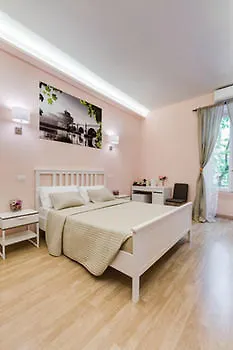 Bq House Milizie Luxury Oda ve Kahvaltı 4*